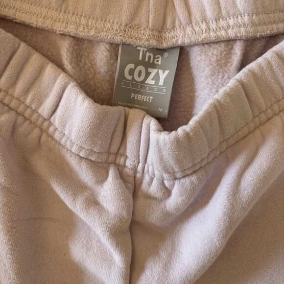 TNA Cozy Fleece Hoodie & Shorts Set - Grey Lilac (XS Hoodie, M Shorts) - Picture 2 of 9